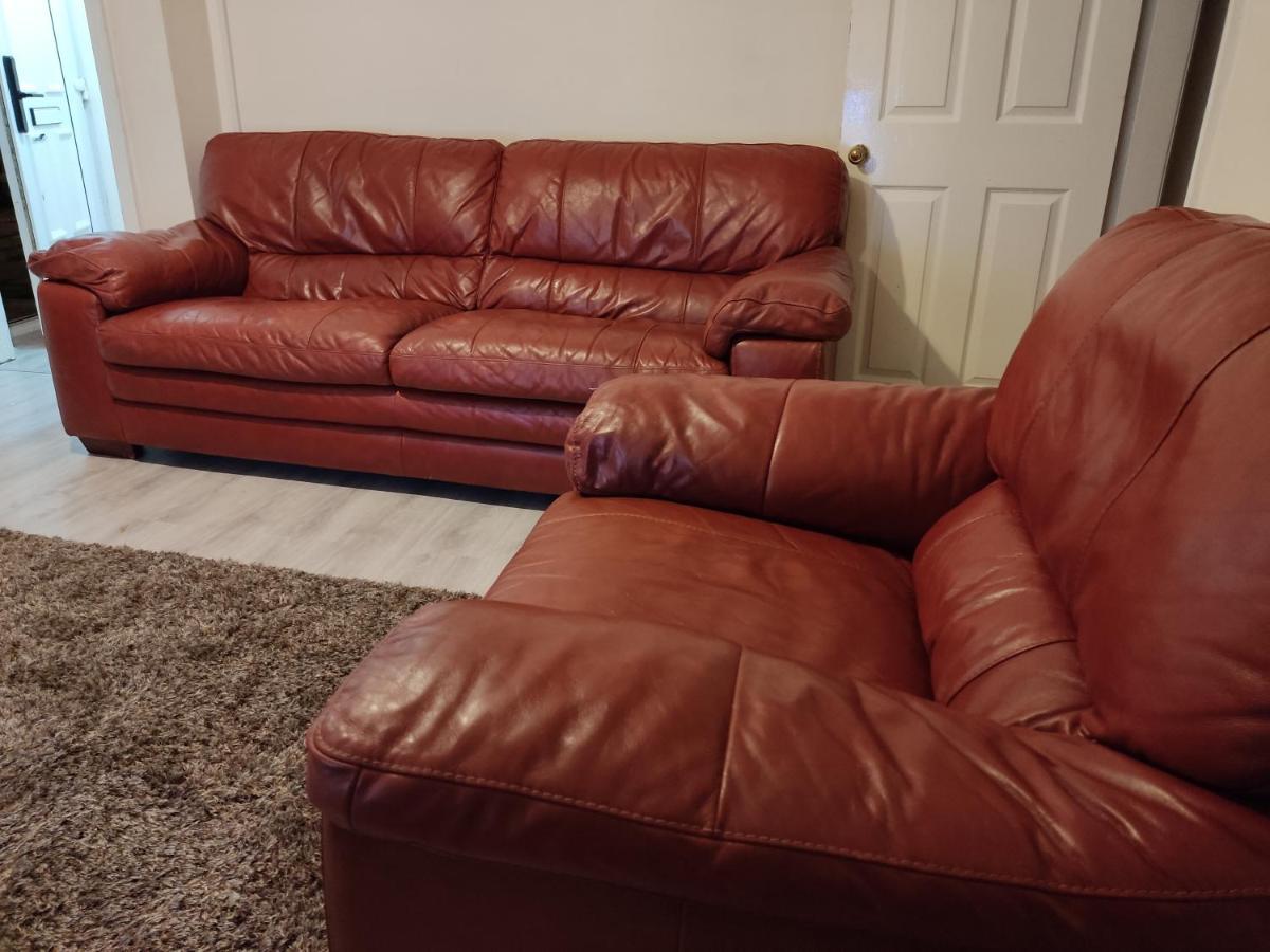 Cheerful 2-Bedroom Home With Off Street Parking Блекпул Екстериор снимка